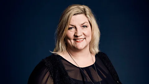 Susanne_Schmidt_1128x600.gif
