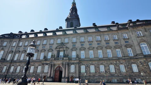 Christiansborg_CB_1128x600.jpg