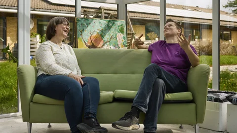 Sofa_2_HIGH_1128x600.jpg